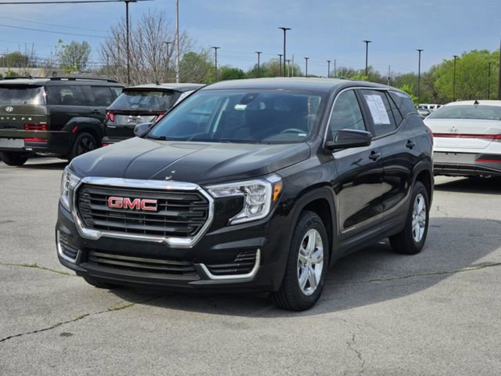 Used 2024 GMC Terrain SLE SUV