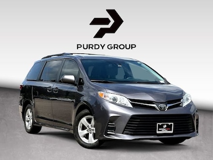 2020 Toyota Sienna LE 8 Passenger Van