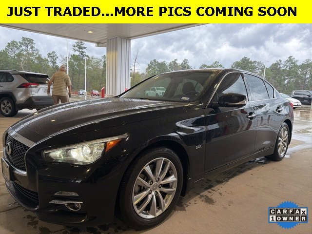 2017 INFINITI Q50 Premium's photo