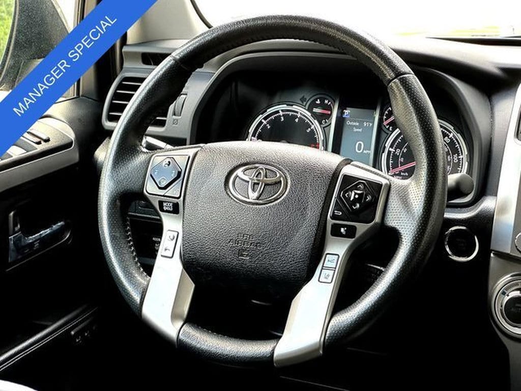 2022 Toyota 4Runner Limited - Photo 32