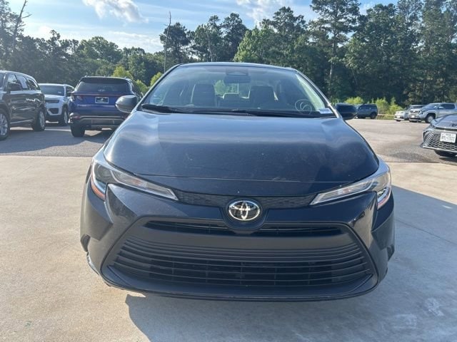 2025 Toyota Corolla LE CVT's photo