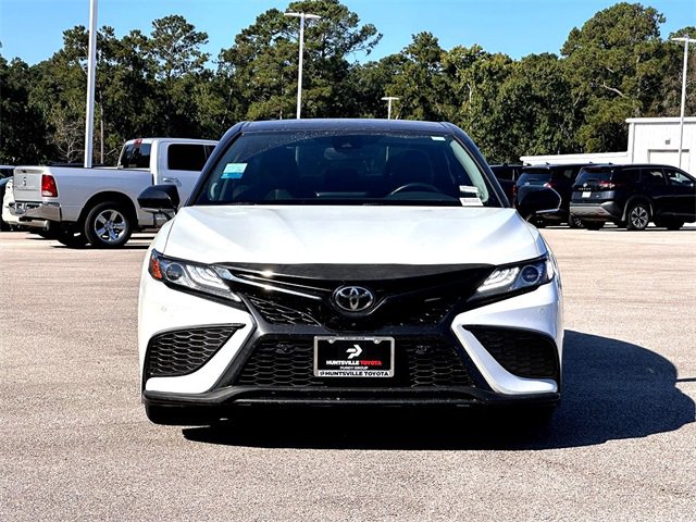 2022 Toyota Camry XSE V6 photo 3
