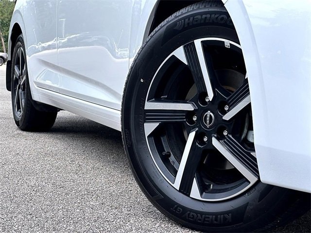 Used 2025 Nissan Sentra SV with VIN 3N1AB8CV5SY275072 for sale in Huntsville, TX