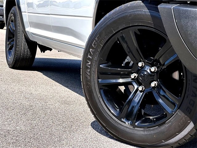 2024 Ram 1500 Classic SLT photo 2