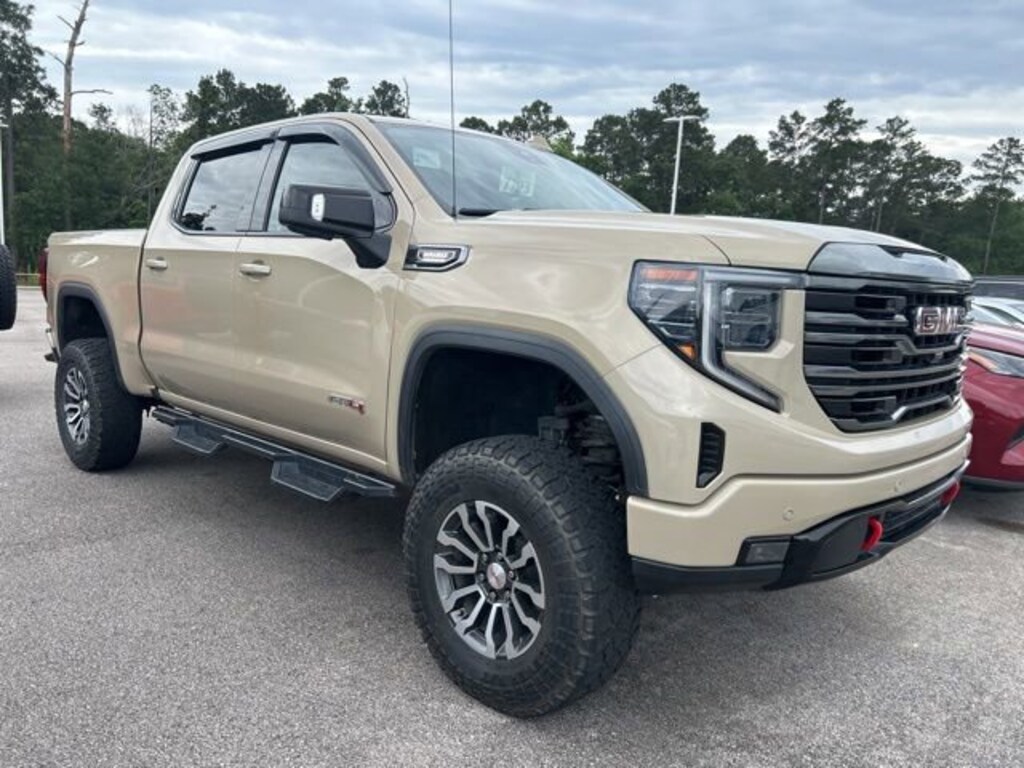 Used 2023 GMC Sierra 1500 AT4 Truck Crew Cab