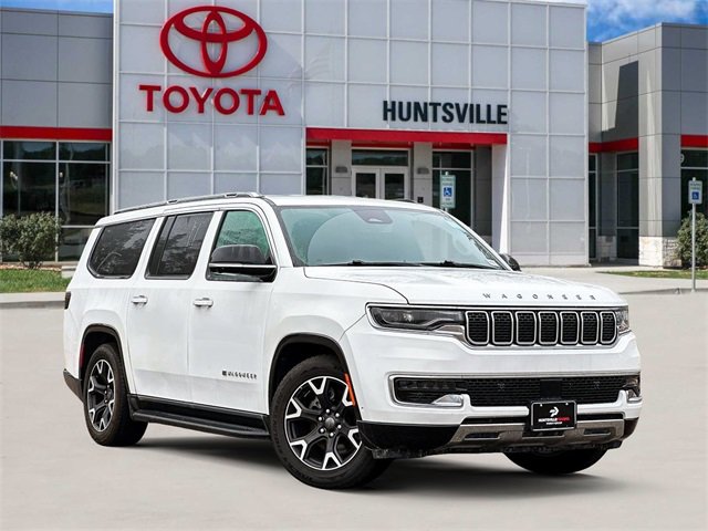 2024 Jeep Wagoneer L Series III's photo