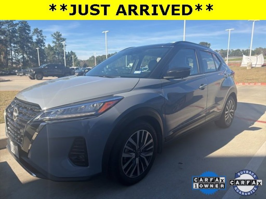 Used 2023 Nissan Kicks SR SUV