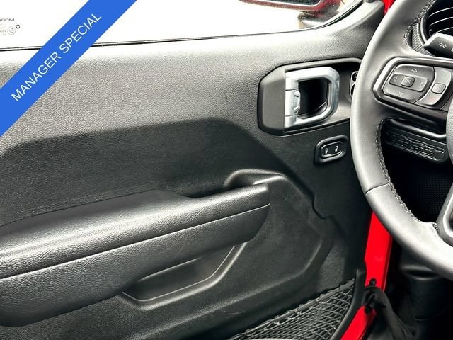 2025 Jeep Wrangler 4-Door Rubicon - Photo 26