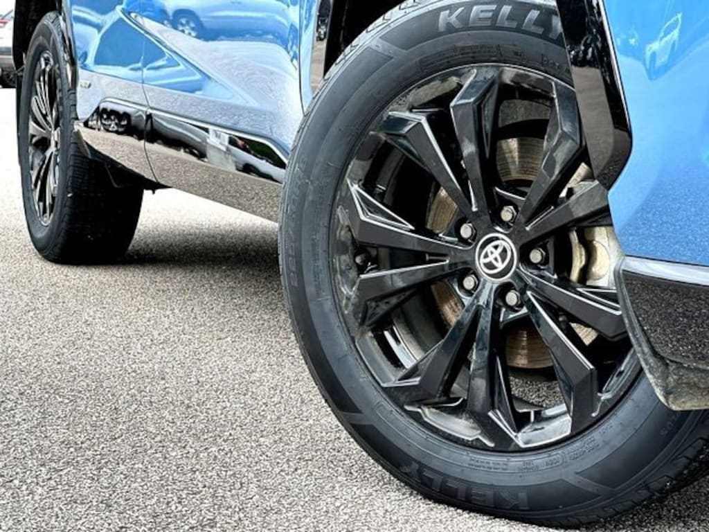 Used 2023 Toyota RAV4 Hybrid SE SUV