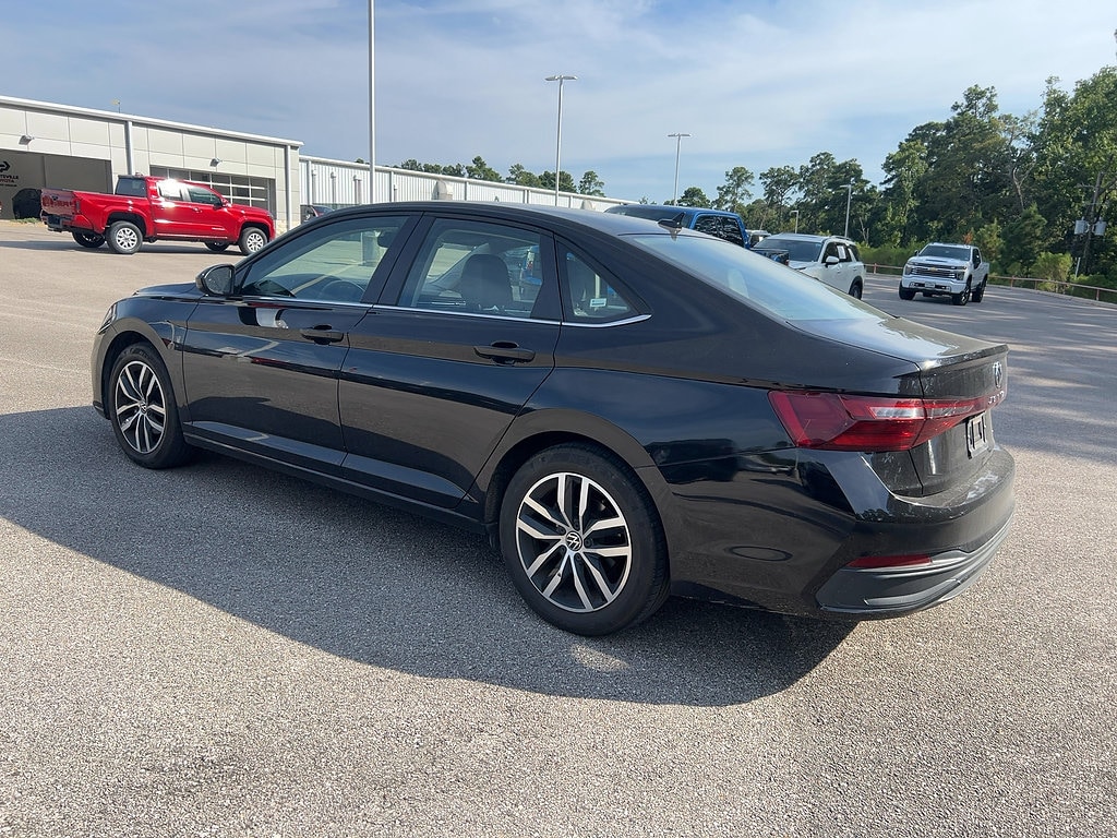 Used 2025 Volkswagen Jetta 1.5T SE Sedan