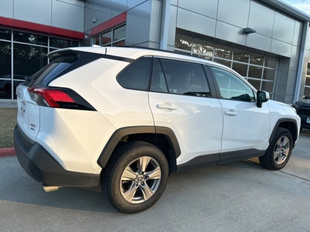 Used 2025 Toyota RAV4 XLE SUV