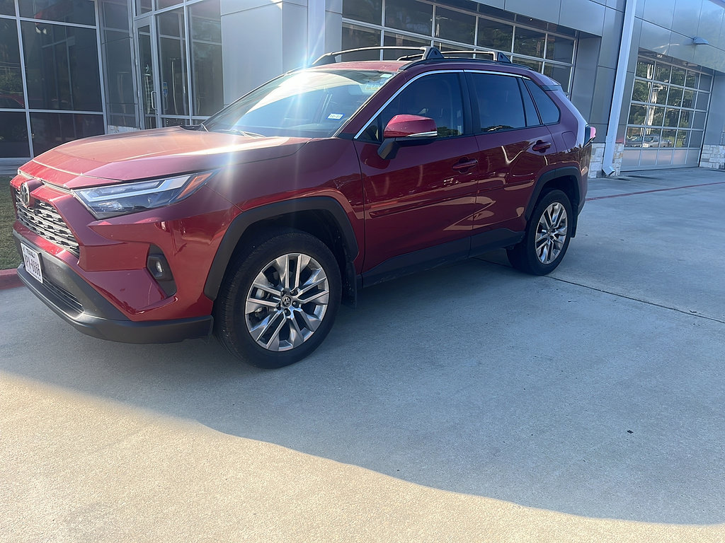 Pre-Owned 2025 Toyota RAV4 XLE Premium