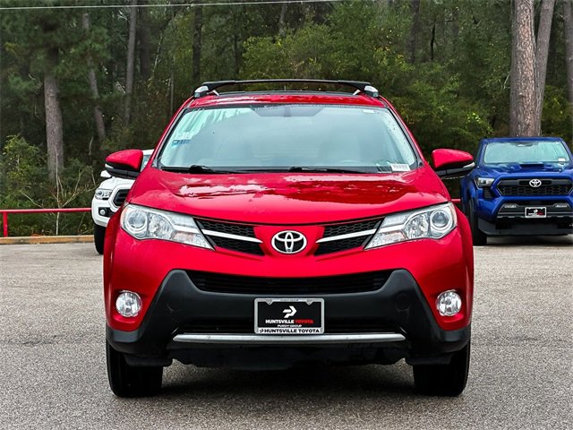 2015 Toyota RAV4 XLE photo 2