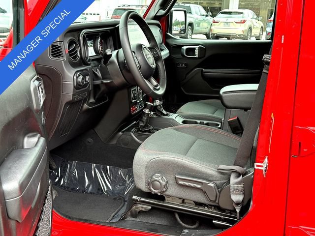 2025 Jeep Wrangler 4-Door Rubicon - Photo 10