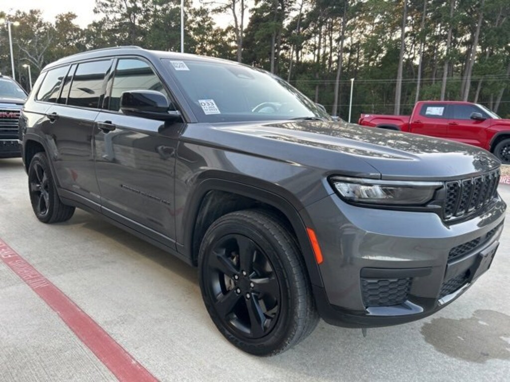 Used 2023 Jeep Grand Cherokee L Laredo SUV