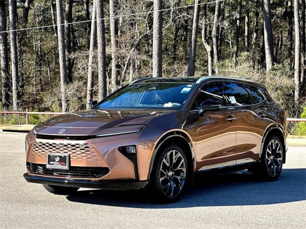 New 2025 Toyota Crown Signia Limited LIMITED