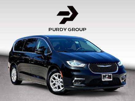 2023 Chrysler Pacifica Touring L Van Passenger Van