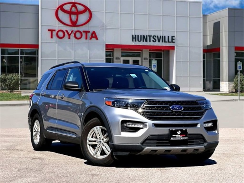 Used 2022 Ford Explorer XLT SUV
