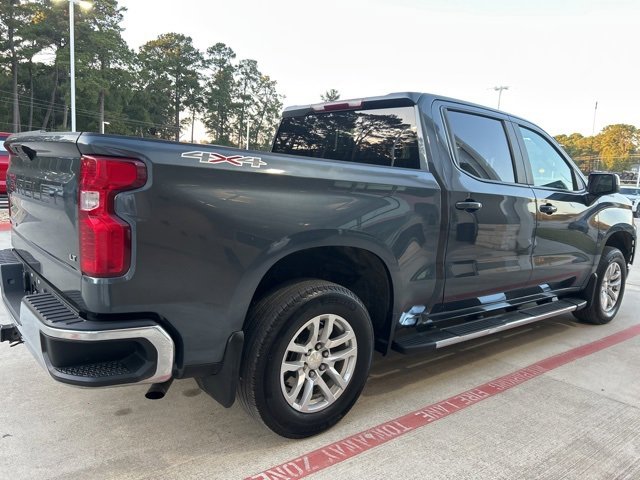 2021 Chevrolet Silverado 1500 LT photo 3