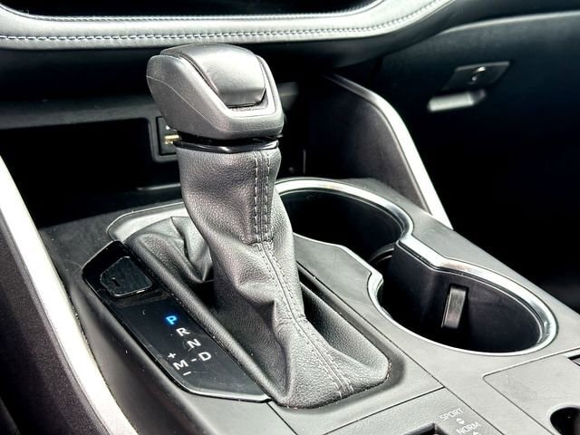 2024 Toyota Highlander LE - Photo 16