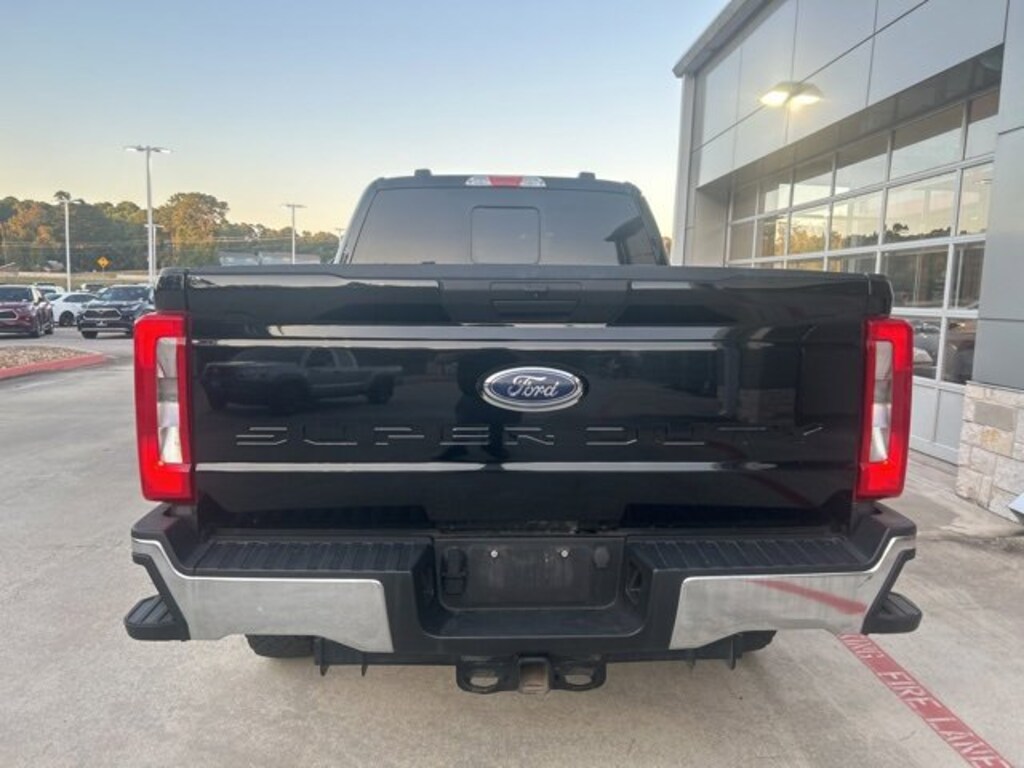 Used 2023 Ford F-250  Truck Crew Cab