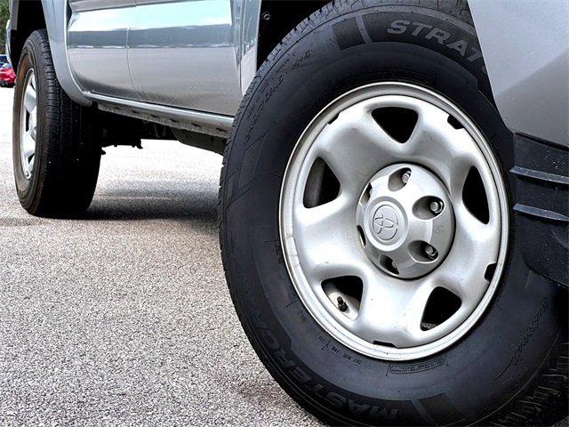 2023 Toyota Tacoma SR5 photo 2