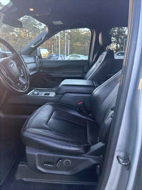 2021 Ford Expedition Limited photo 2