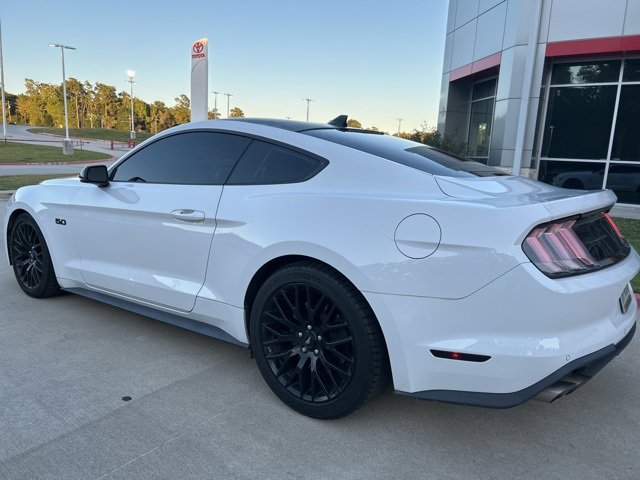 2020 Ford Mustang GT Premium photo 3