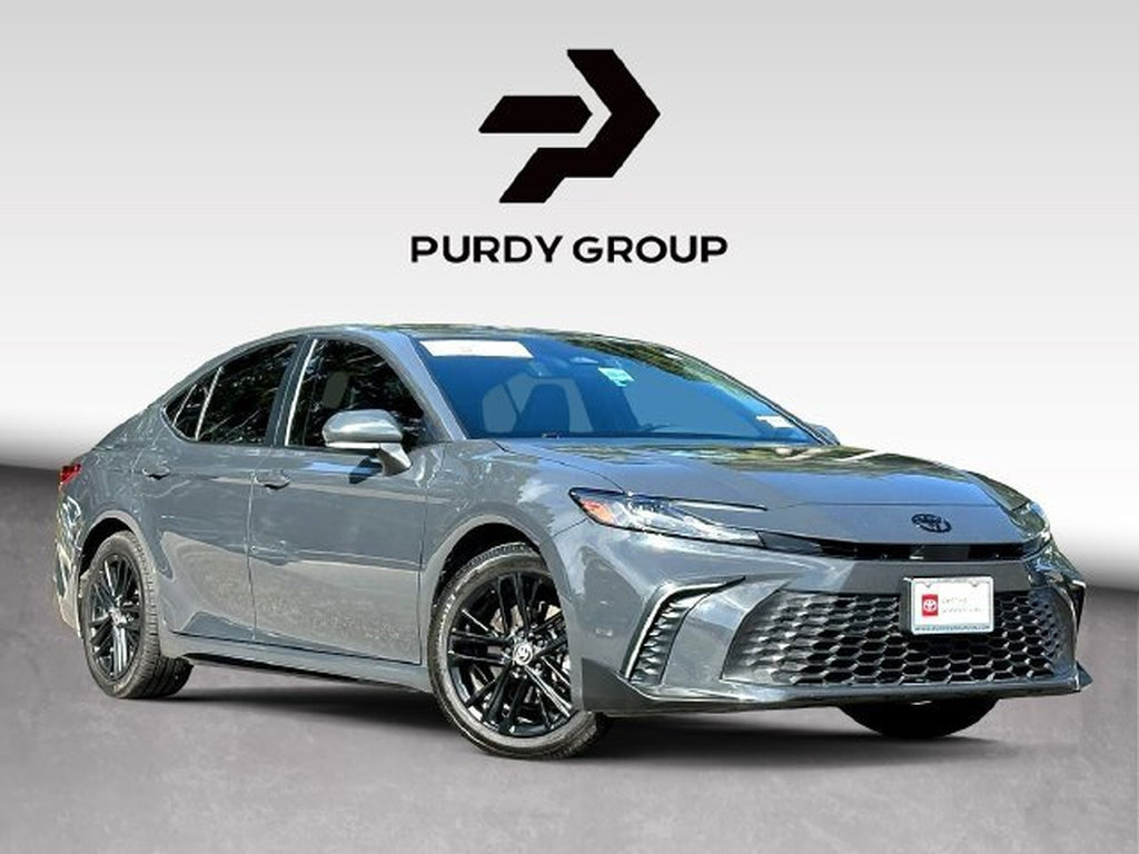 2025 Toyota Camry SE Sedan