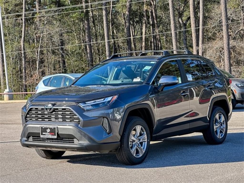 New 2025 Toyota RAV4 XLE XLE FWD SUV