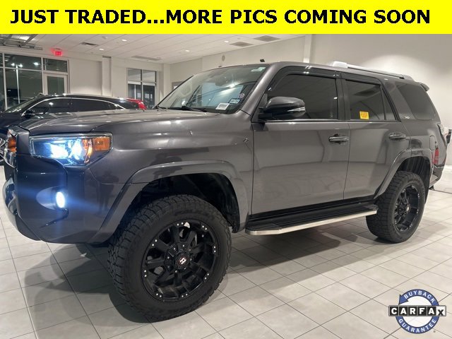 2018 Toyota 4Runner SR5 Premium's photo