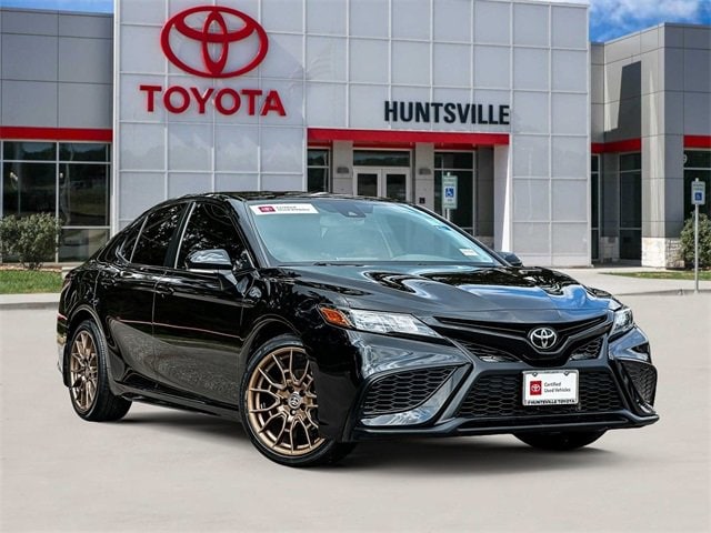 2023 Toyota Camry SE's photo