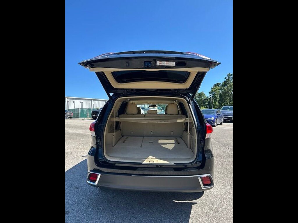 Used 2019 Toyota Highlander SUV