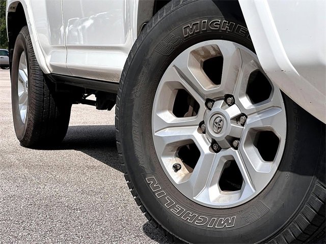 Used 2018 Toyota 4Runner SR5 Premium with VIN JTEZU5JR0J5180103 for sale in Huntsville, TX