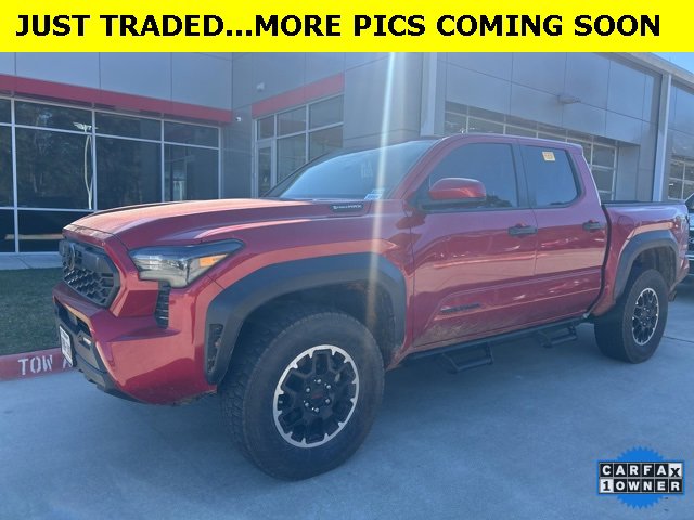 2024 Toyota Tacoma TRD Off Road's photo