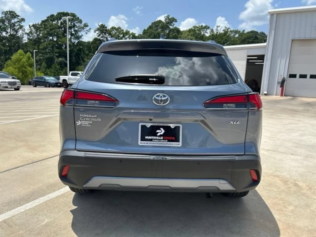 Used 2022 Toyota Corolla Cross XLE SUV