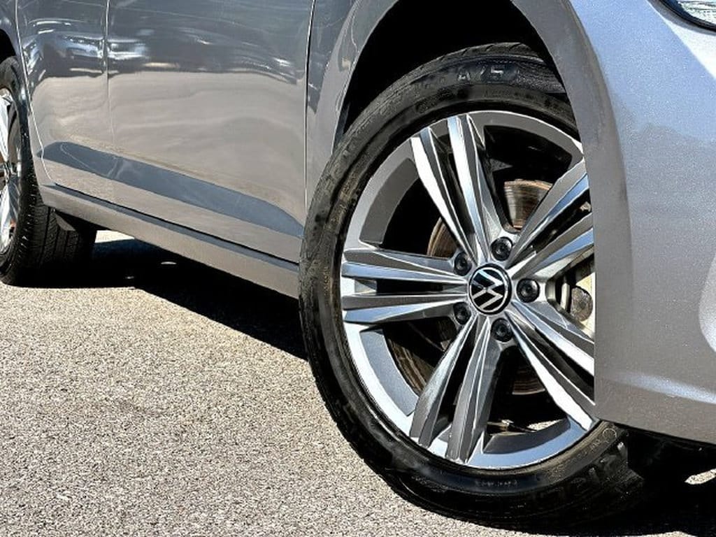 Used 2024 Volkswagen Jetta SE with VIN 3VWEM7BU8RM085969 for sale in Huntsville, TX