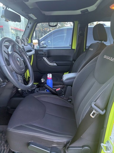 2016 Jeep Wrangler Unlimited Sahara photo 3