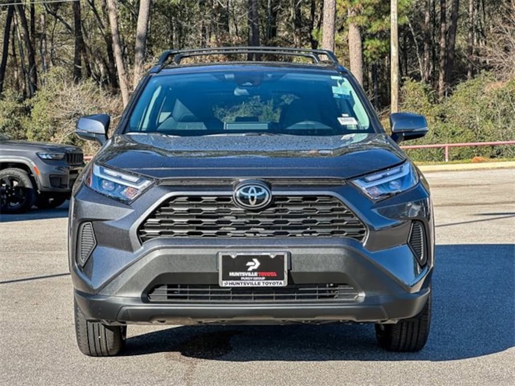 New 2025 Toyota RAV4 XLE XLE FWD SUV