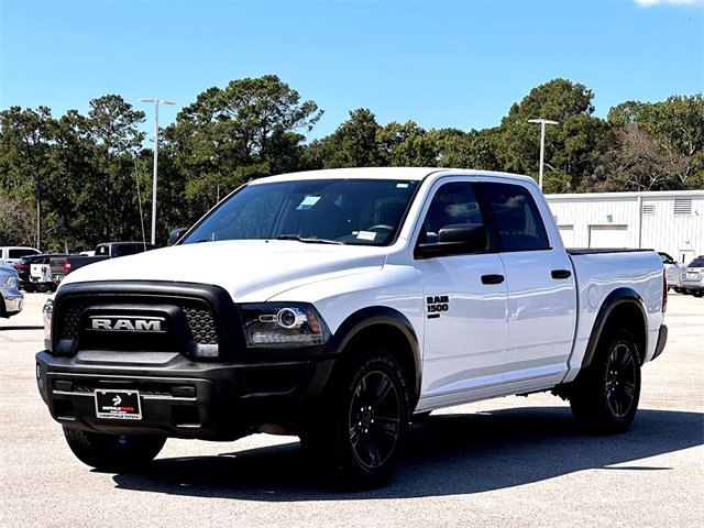 2024 Ram 1500 Classic SLT photo 4