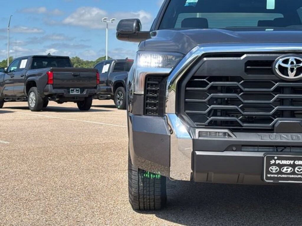 New 2026 Toyota Tundra SR5 SR5 CREWMAX 5.5