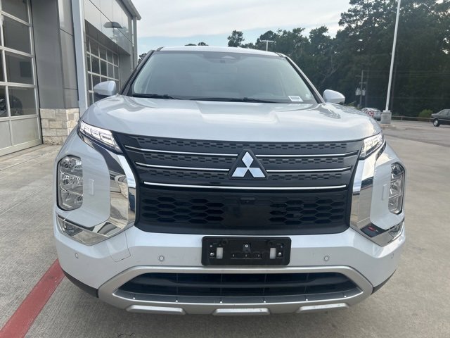 2024 Mitsubishi Outlander PHEV SE photo 2