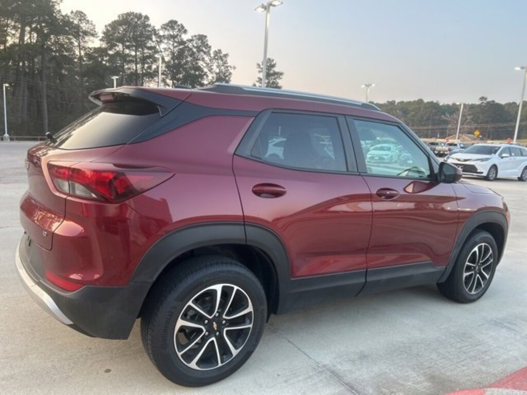 Used 2025 Chevrolet Trailblazer LT SUV