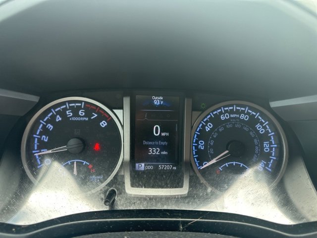 2023 Toyota Tacoma SR5 V6 photo 3