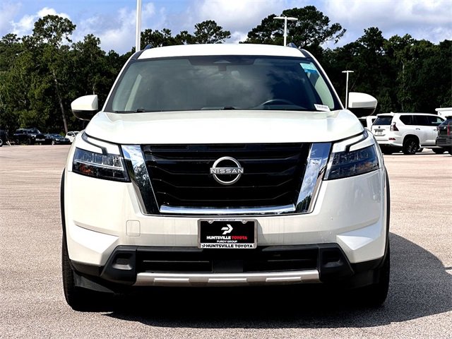 2024 Nissan Pathfinder SV photo 2