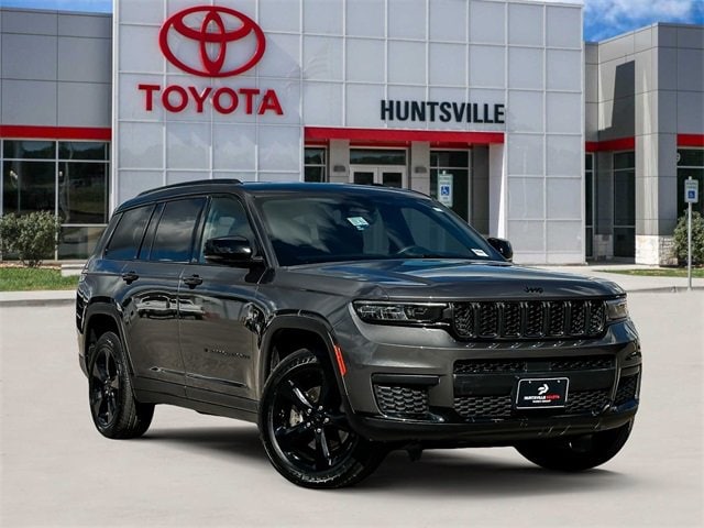2023 Jeep Grand Cherokee L Altitude's photo