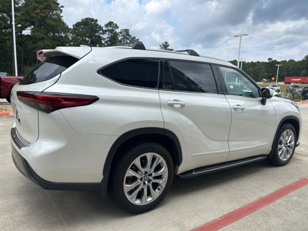 Used 2021 Toyota Highlander Limited SUV