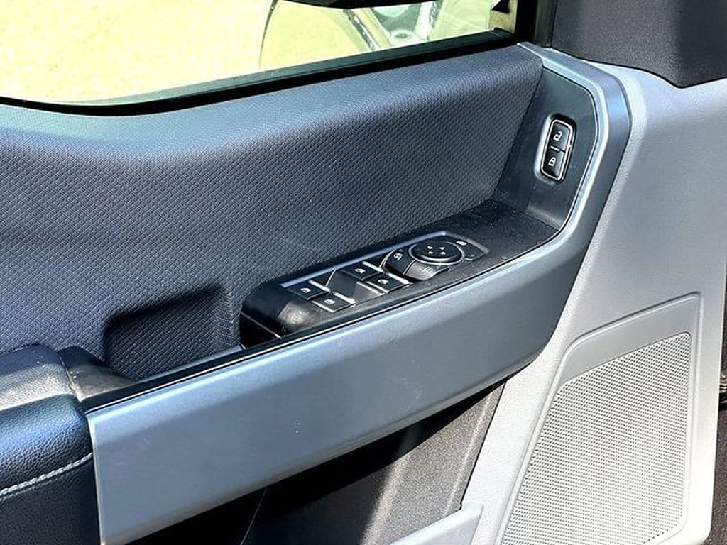 2023 Ford F-150 XLT - Photo 11