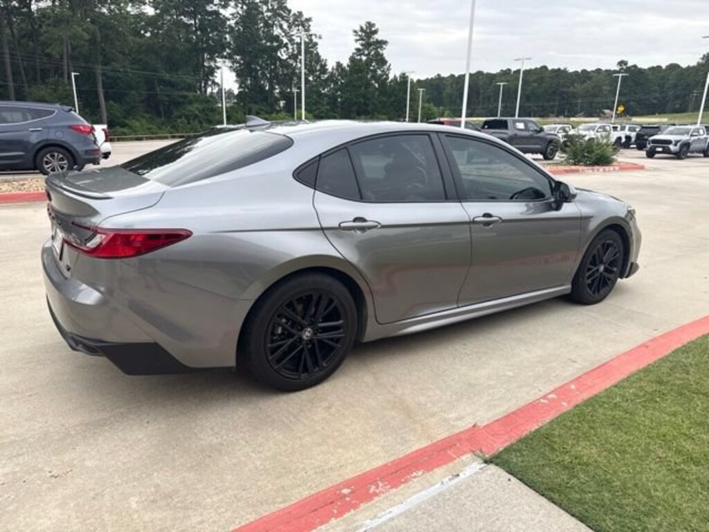 Used 2025 Toyota Camry SE Sedan
