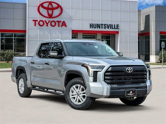 2023 Toyota Tundra SR5's photo